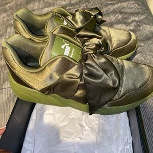 Fenty puma bow sneakers